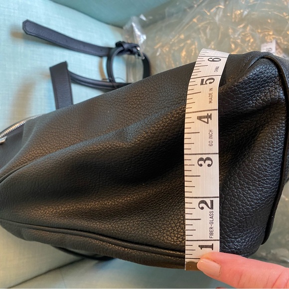 A new CoLab travel bag. - Picture 2 of 10